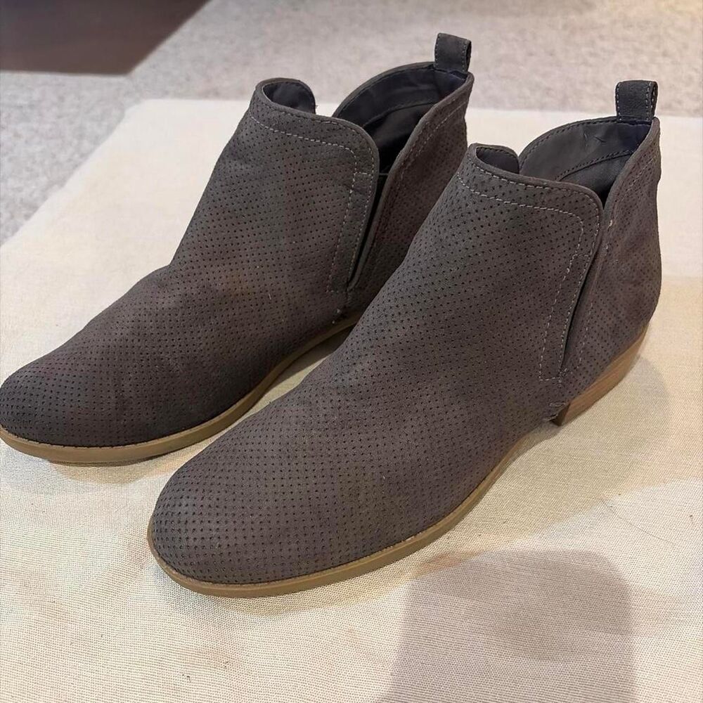 Universal-thread Women's Grey and Brown Boots